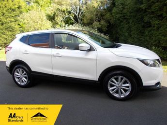 Nissan Qashqai 1.5 dCi Acenta Premium SUV 5dr Diesel Manual 2WD Euro 5 (s/s) (1