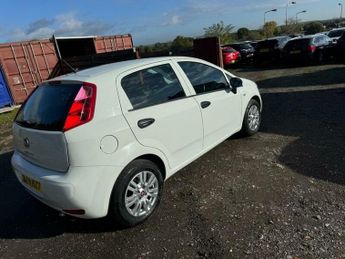 Fiat Punto 1.2 Pop + Euro 6 5dr