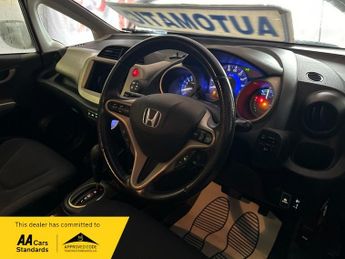 Honda Jazz HYBRID AUTO IMA HS-T FITT 1.3 HYBRID 100 BHP ( AUTOMATIC )