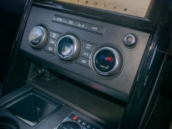 Land Rover Discovery SD4 SE - ROMANS AFTERCARE PACK INCLUDED!