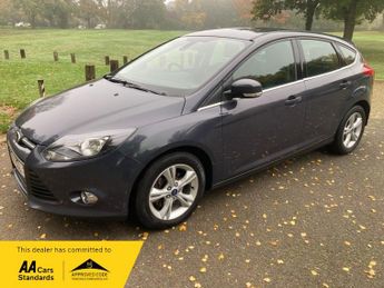 Ford Focus 1.6 Zetec Hatchback 5dr Petrol Manual Euro 5 (105 ps)