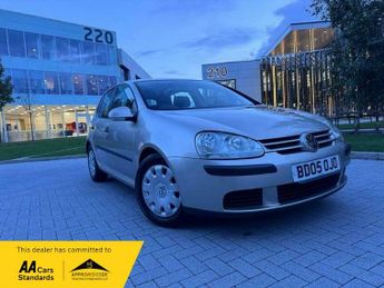 Volkswagen Golf TDi 1.9 TDI S Hatchback 5dr Diesel Manual (143 g/km, 103 bhp)