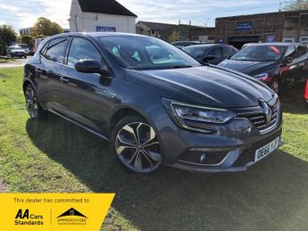 Renault Megane SIGNATURE NAV TCE 1.2 Petrol Manual 5 Door Hatchback 2017 (66 Pl