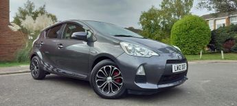 Toyota Yaris AQUA 1.5 VVT-h T Spirit CVT Euro 5 5dr