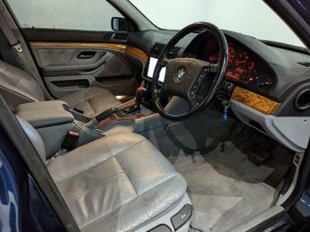 BMW 5 SERIES 3.5 535i 4dr