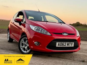 Ford Fiesta 1.4 Zetec Hatchback 3dr Petrol Manual (130 g/km, 94 bhp)