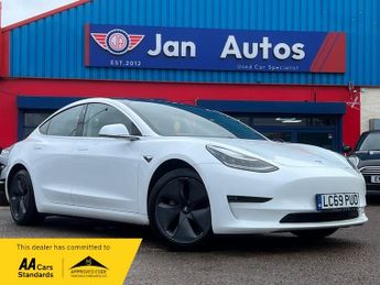 Tesla Model 3 (Dual Motor) Long Range Auto 4WDE 4dr PanRoof+LongRange+1owner