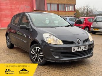 Renault Clio 1.2 TCe 16v Expression Hatchback 5dr Petrol Manual (139 g/km, 10