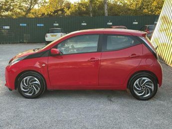 Toyota AYGO 1.0 VVT-i x-play x-shift Euro 6 5dr