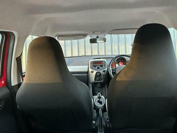 Toyota AYGO 1.0 VVT-i x-play x-shift Euro 6 5dr