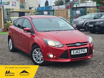 Ford Focus 1.0T EcoBoost Titanium Euro 5 (s/s) 5dr