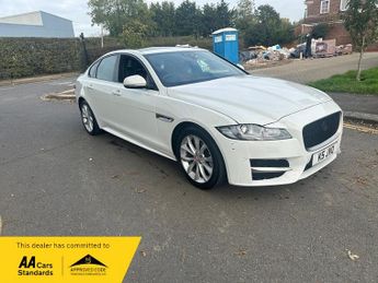 Jaguar XF D R-SPORT