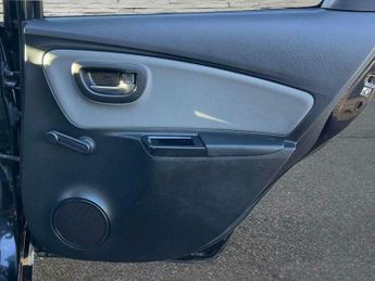 Toyota Yaris 1.5 VVT-h Icon E-CVT Euro 6 5dr