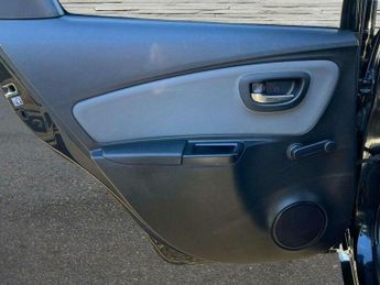 Toyota Yaris 1.5 VVT-h Icon E-CVT Euro 6 5dr