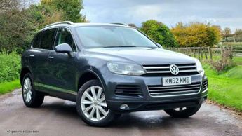 Volkswagen Touareg 3.0 TDI V6 BlueMotion Tech SE Tiptronic 4WD Euro 5 (s/s) 5dr