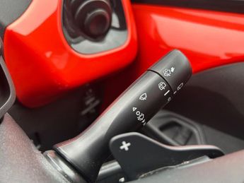 Toyota AYGO VVT-I X-PRESSION X-SHIFT