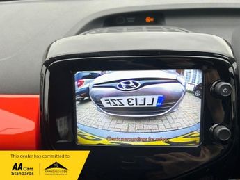 Toyota AYGO VVT-I X-PRESSION X-SHIFT