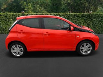 Toyota AYGO VVT-I X-PRESSION X-SHIFT