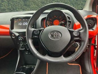 Toyota AYGO VVT-I X-PRESSION X-SHIFT