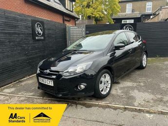 Ford Focus 1.0T EcoBoost Titanium Navigator Euro 5 (s/s) 5dr