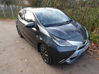 Toyota AYGO VVT-I X-STYLE ONLY 7000 MILES