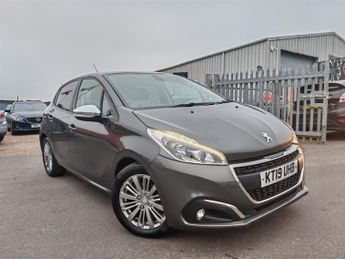 Peugeot 208 PURETECH S/S SIGNATURE