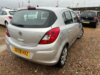Vauxhall Corsa 1.4i 16v Club 5dr