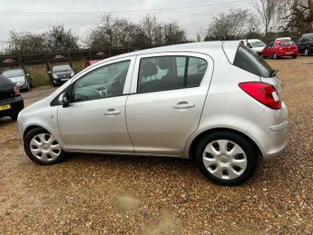 Vauxhall Corsa 1.4i 16v Club 5dr