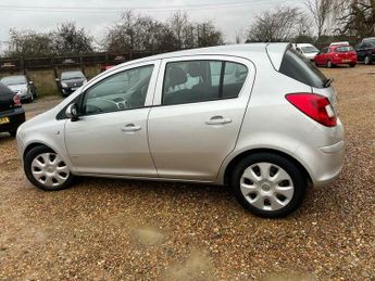 Vauxhall Corsa 1.4i 16v Club 5dr