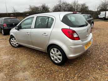 Vauxhall Corsa 1.4i 16v Club 5dr