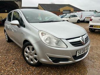 Vauxhall Corsa 1.4i 16v Club 5dr