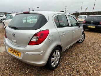 Vauxhall Corsa 1.4i 16v Club 5dr