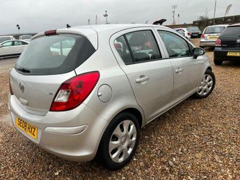 Vauxhall Corsa 1.4i 16v Club 5dr