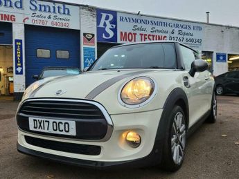 MINI Hatch 1.5 Cooper Seven Auto Euro 6 (s/s) 3dr