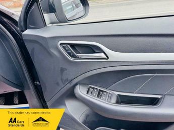 MG ZS 44.5kWh Excite Auto 5dr