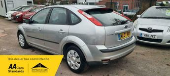 Ford Focus 1.6 LX 5dr