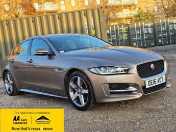 Jaguar XE R-SPORT