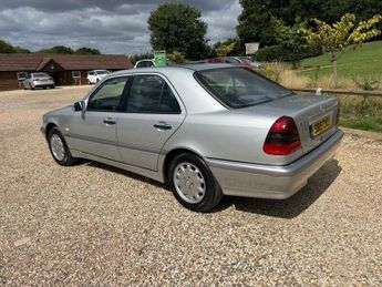 Mercedes-Benz C Class 1.8 C180 Elegance 4dr