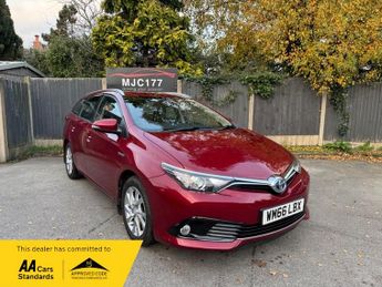 Toyota Auris VVTI BUSINESS EDITION TOURING SPORTS TSS