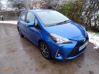 Toyota Yaris VVT-I ICON TECH ONLY 8000 MILES