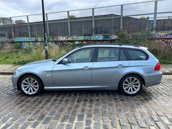 BMW 3 SERIES 320i SE TOURING