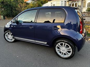 Volkswagen Up 1.0 CLUB UP LOW MILES-FSH-SUPERB