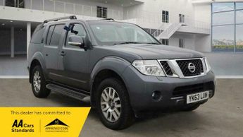 Nissan Pathfinder 2.5 dCi Tekna 4WD Euro 5 5dr