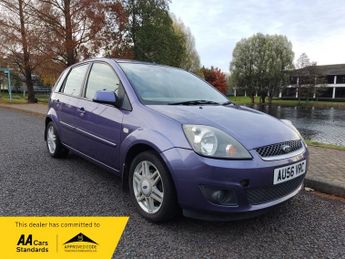 Ford Fiesta 1.6 Ghia Hatchback 5dr Petrol Automatic (176 g/km, 99 bhp)