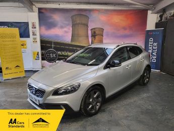 Volvo V40 D2 CROSS COUNTRY LUX