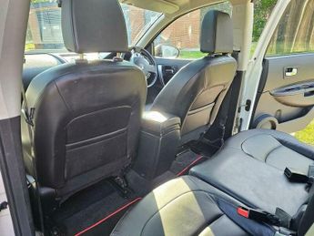 Nissan Qashqai+2 2.0 dCi Tekna Auto 4WD Euro 5 5dr (AVM)