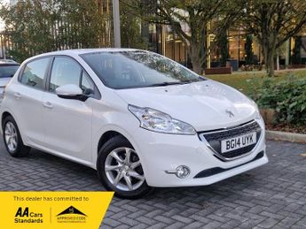 Peugeot 208 1.2 VTi Allure Euro 5 5dr