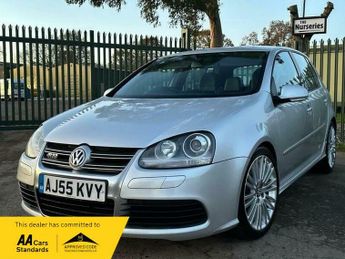 Volkswagen Golf R32 3.2 V6 R32 Hatchback 5dr Petrol DSG 4Motion (233 g/km, 247 bhp)