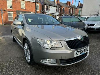 Skoda Superb 2.0 TDI Elegance DSG Euro 4 5dr