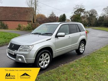 Suzuki Grand Vitara SZ5 AUTOMATIC huge specification top history